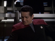 extant_StarTrek_VOY_6x04-TinkerTenorDoctorSpy_00612.jpg