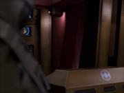 extant_StarTrek_VOY_6x04-TinkerTenorDoctorSpy_00644.jpg