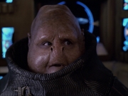 extant_StarTrek_VOY_6x04-TinkerTenorDoctorSpy_00692.jpg