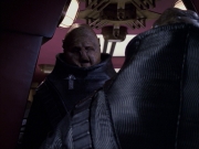 extant_StarTrek_VOY_6x04-TinkerTenorDoctorSpy_00748.jpg