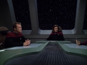 extant_StarTrek_VOY_6x04-TinkerTenorDoctorSpy_00841.jpg