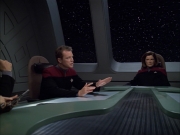 extant_StarTrek_VOY_6x04-TinkerTenorDoctorSpy_00843.jpg