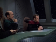 extant_StarTrek_VOY_6x04-TinkerTenorDoctorSpy_00846.jpg