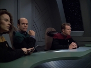 extant_StarTrek_VOY_6x04-TinkerTenorDoctorSpy_00847.jpg