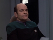 extant_StarTrek_VOY_6x04-TinkerTenorDoctorSpy_00875.jpg
