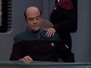 extant_StarTrek_VOY_6x04-TinkerTenorDoctorSpy_00891.jpg