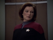 extant_StarTrek_VOY_6x04-TinkerTenorDoctorSpy_00903.jpg