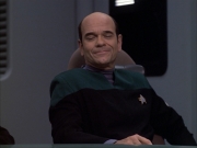 extant_StarTrek_VOY_6x04-TinkerTenorDoctorSpy_00910.jpg