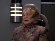 extant_StarTrek_VOY_6x04-TinkerTenorDoctorSpy_00931.jpg