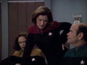 extant_StarTrek_VOY_6x04-TinkerTenorDoctorSpy_00939.jpg