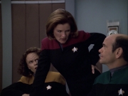 extant_StarTrek_VOY_6x04-TinkerTenorDoctorSpy_00940.jpg