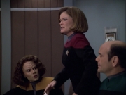 Filename=extant_StarTrek_VOY_6x04-TinkerTenorDoctorSpy_00945.jpg
Filesize=146KiB
Dimensions=1200x900
Date added=Dec 27, 2019 extant_StarTrek_VOY_6x04-TinkerTenorDoctorSpy_00945.jpg