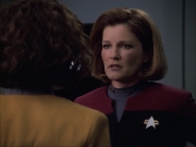 extant_StarTrek_VOY_6x04-TinkerTenorDoctorSpy_00963.jpg