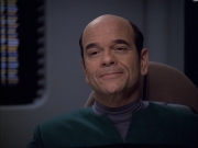 extant_StarTrek_VOY_6x04-TinkerTenorDoctorSpy_00980.jpg