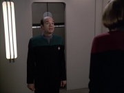 extant_StarTrek_VOY_6x04-TinkerTenorDoctorSpy_00995.jpg
