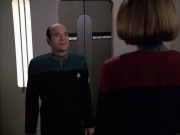 extant_StarTrek_VOY_6x04-TinkerTenorDoctorSpy_00999.jpg