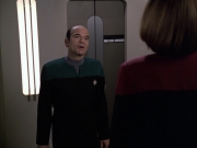 extant_StarTrek_VOY_6x04-TinkerTenorDoctorSpy_01001.jpg
