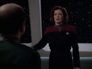 extant_StarTrek_VOY_6x04-TinkerTenorDoctorSpy_01020.jpg