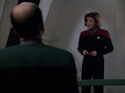 extant_StarTrek_VOY_6x04-TinkerTenorDoctorSpy_01039.jpg