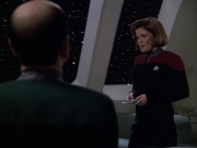 extant_StarTrek_VOY_6x04-TinkerTenorDoctorSpy_01043.jpg