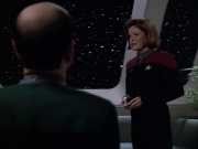 extant_StarTrek_VOY_6x04-TinkerTenorDoctorSpy_01044.jpg