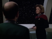 extant_StarTrek_VOY_6x04-TinkerTenorDoctorSpy_01045.jpg