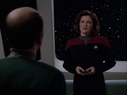 extant_StarTrek_VOY_6x04-TinkerTenorDoctorSpy_01047.jpg