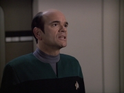 extant_StarTrek_VOY_6x04-TinkerTenorDoctorSpy_01054.jpg