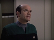 extant_StarTrek_VOY_6x04-TinkerTenorDoctorSpy_01057.jpg