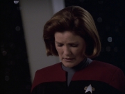 extant_StarTrek_VOY_6x04-TinkerTenorDoctorSpy_01059.jpg