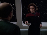 extant_StarTrek_VOY_6x04-TinkerTenorDoctorSpy_01077.jpg