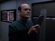 extant_StarTrek_VOY_6x04-TinkerTenorDoctorSpy_01092.jpg