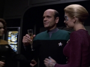 extant_StarTrek_VOY_6x04-TinkerTenorDoctorSpy_01113.jpg