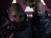extant_StarTrek_VOY_6x04-TinkerTenorDoctorSpy_01121.jpg