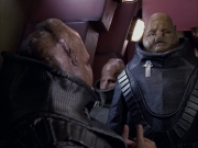 extant_StarTrek_VOY_6x04-TinkerTenorDoctorSpy_01190.jpg