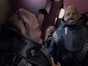 extant_StarTrek_VOY_6x04-TinkerTenorDoctorSpy_01194.jpg