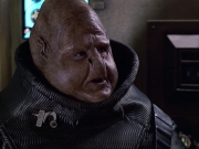 extant_StarTrek_VOY_6x04-TinkerTenorDoctorSpy_01209.jpg