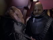 extant_StarTrek_VOY_6x04-TinkerTenorDoctorSpy_01215.jpg