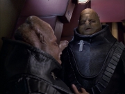 extant_StarTrek_VOY_6x04-TinkerTenorDoctorSpy_01217.jpg