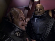 extant_StarTrek_VOY_6x04-TinkerTenorDoctorSpy_01218.jpg