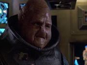 extant_StarTrek_VOY_6x04-TinkerTenorDoctorSpy_01277.jpg