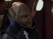 extant_StarTrek_VOY_6x04-TinkerTenorDoctorSpy_01296.jpg