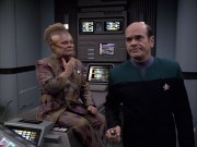 extant_StarTrek_VOY_6x04-TinkerTenorDoctorSpy_01323.jpg