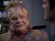 extant_StarTrek_VOY_6x04-TinkerTenorDoctorSpy_01355.jpg
