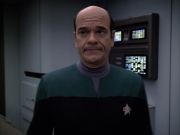 extant_StarTrek_VOY_6x04-TinkerTenorDoctorSpy_01379.jpg