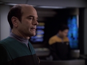extant_StarTrek_VOY_6x04-TinkerTenorDoctorSpy_01402.jpg