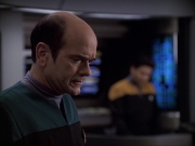 extant_StarTrek_VOY_6x04-TinkerTenorDoctorSpy_01407.jpg