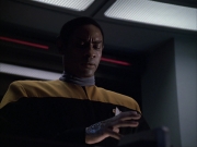 extant_StarTrek_VOY_6x04-TinkerTenorDoctorSpy_01437.jpg