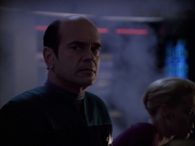 extant_StarTrek_VOY_6x04-TinkerTenorDoctorSpy_01464.jpg
