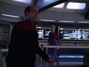 extant_StarTrek_VOY_6x04-TinkerTenorDoctorSpy_01490.jpg